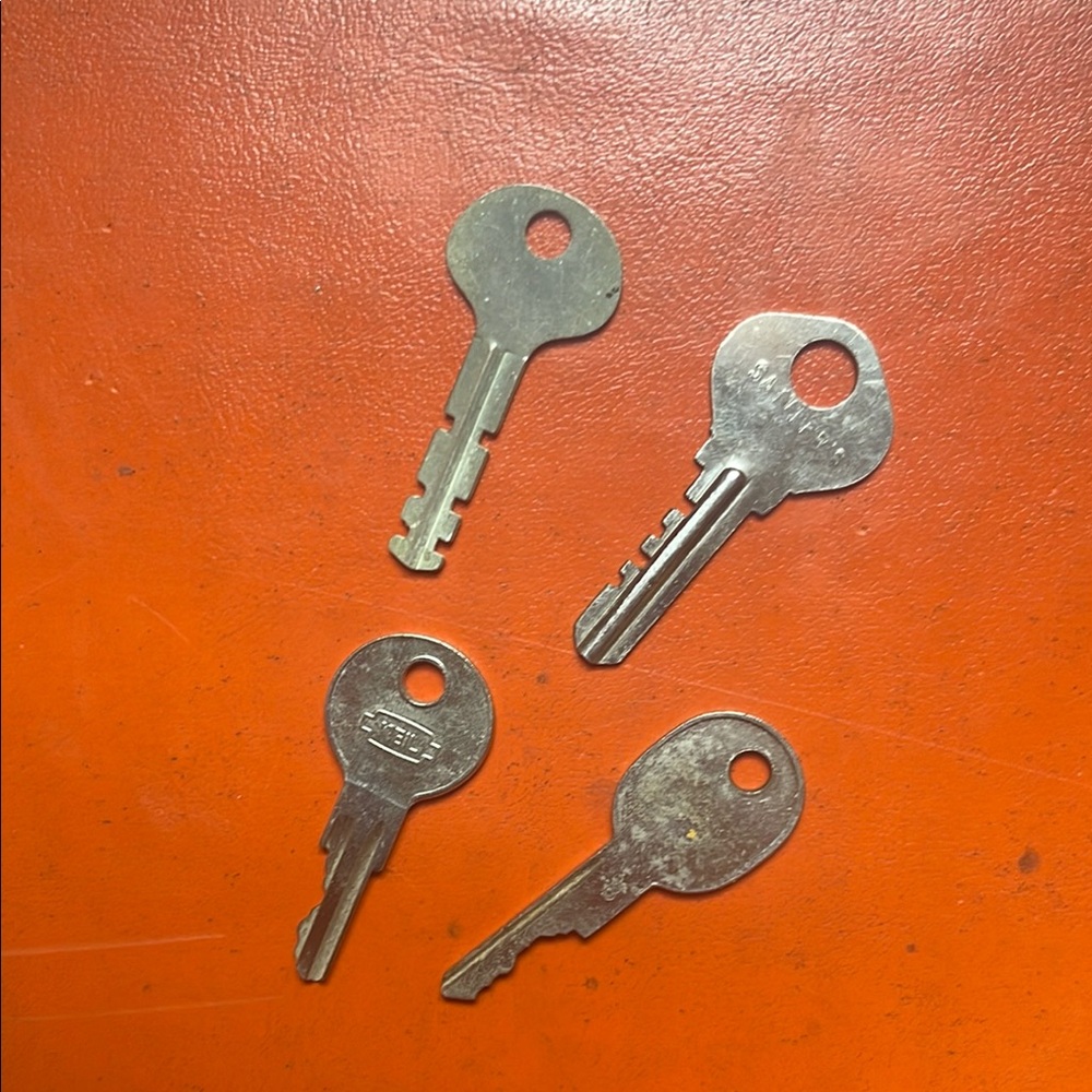 Vintage Key Collection - Picture 4 of 7